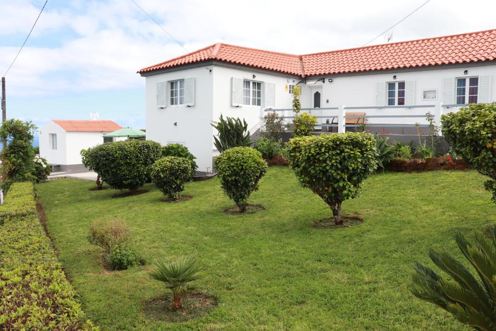 Casa Sol Nascente Vila Nordeste Rua do Arrebentão, nº 3, 9630-193 Nordeste