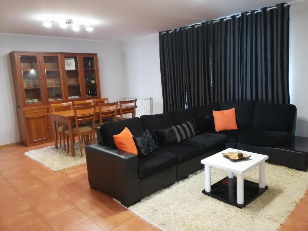 CASA VISTA RIO ESPOSENDE Rua Primeiro de Maio, Gandra, 4740-472 Esposende