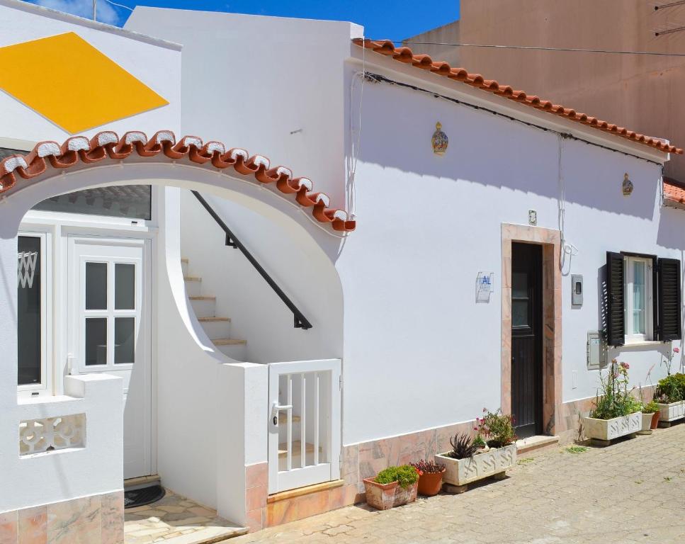 Casa Vitorino Beco da Bélgica N8, 8650-351 Sagres