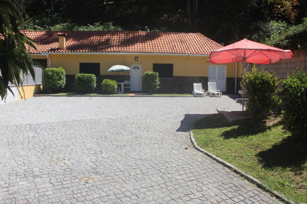 Casinha dos Cubos Lugar dos Cubos  nº200,Pereiró, 4845-076 Gerês