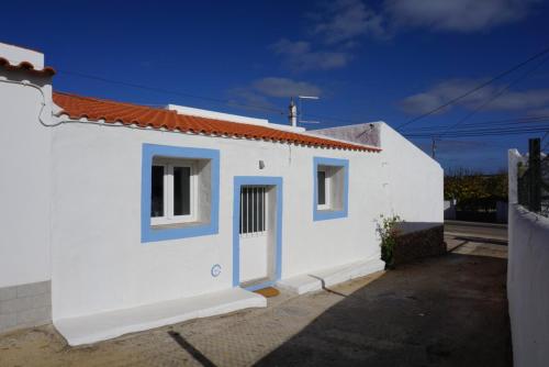 Casinha Querida - Pêra, maison entière proche de la mer