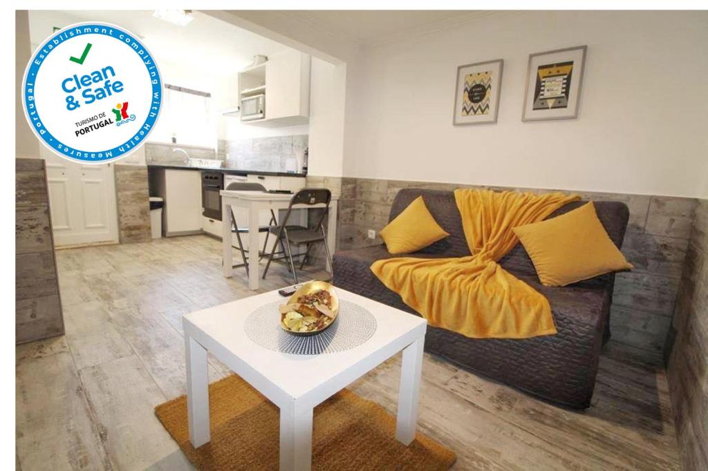 Casinha T1 Largo do Visconde nº5, 2520-242 Peniche