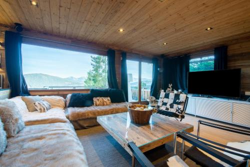 Chalet Angel