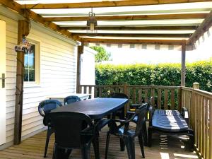 Chalet climatise - piscines chauffees