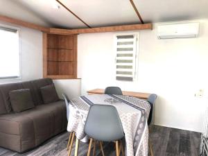 Chalet climatise - piscines chauffees