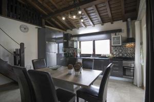 Chalet de Nunide moradida privada com piscina