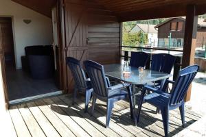 Chalet en bois à la campagne