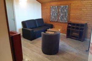 Chalet en bois à la campagne