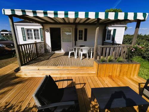 Chalet proche de la mer - Piscines chauffees