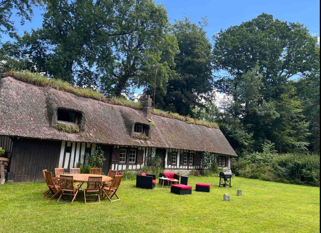 Maison de vacances Chaleureuse chaumière proche Château et plages 7 Rue des Fougères 76460 Pleine-sève