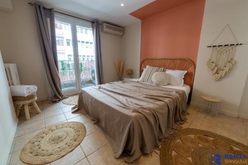 Chambre 1 René CASSINBalconWIFIMini-frigoTV