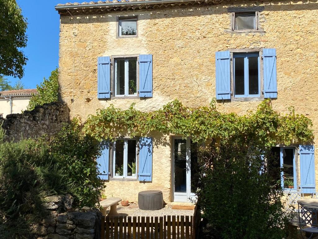 Maison de vacances Characterful 2-Bedroom Cottage Impasse Jean Peyrot 11420 Lafage