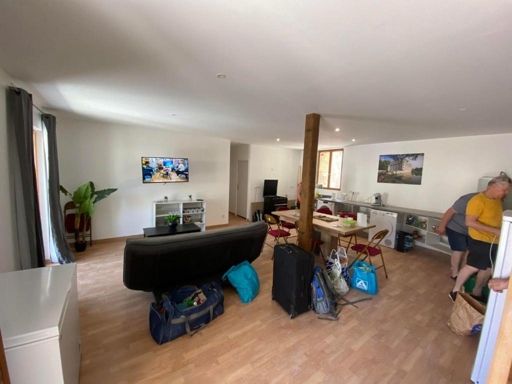 Charmant logement de groupe au centre d'Azay 6 Avenue Adélaïde Riche, 37190 Azay-le-Rideau