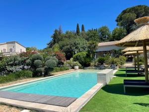 Charmant mas Croix Vertus 3 chambres Piscine Jardin