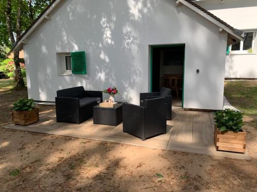 Charmante annexe au cœur d'un joli parc arboré
