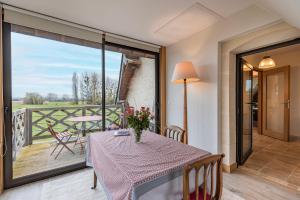 Maison de vacances Charmante Chaumière Romantique 305 Chemin de la Houlgate 14270 Biéville-en-Auge Normandie