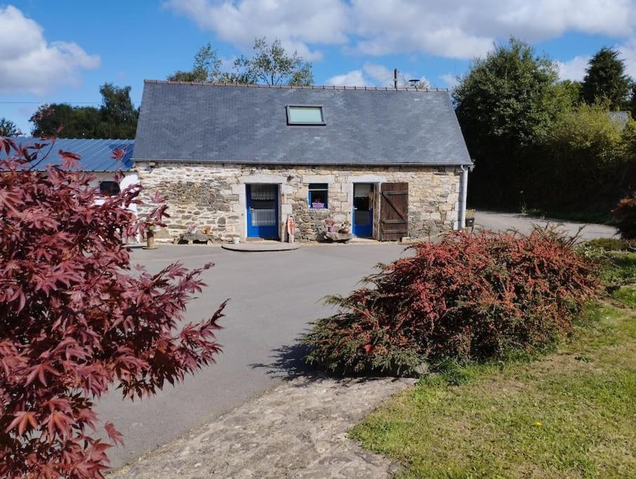 Maison de vacances Charmante longère près des côtes Finistériennes Convenant Saison 29620 Plouégat-Guérand