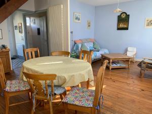Charmante maison à 30m de la plage, wifi, vélo