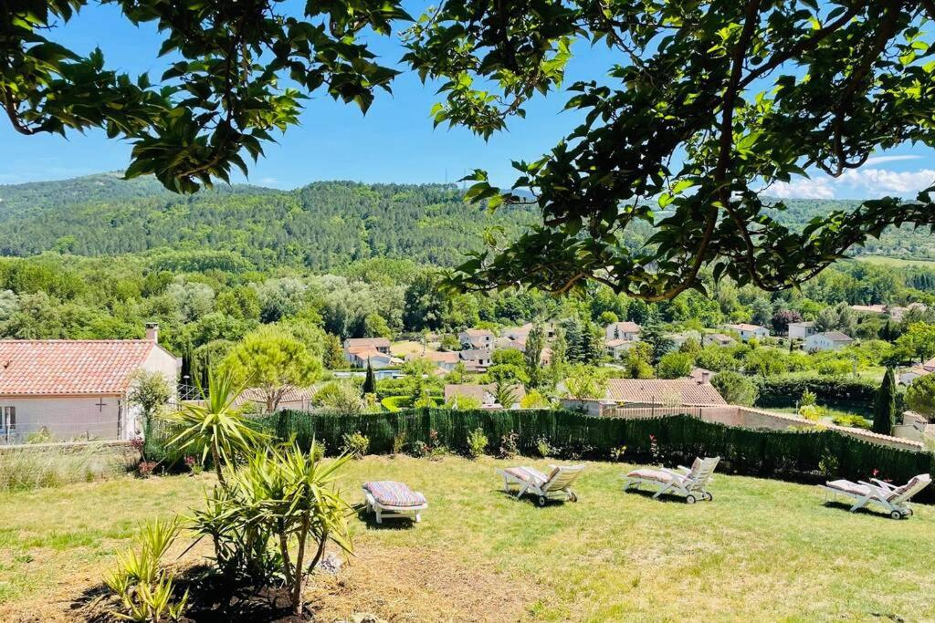 Maison de vacances Charmante maison avec jacuzzi 3 Chemin de Pecheraut 11190 Montazels