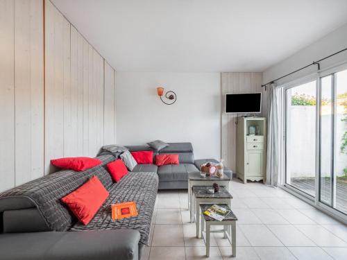 Charmante maison avec piscine partagee
