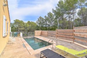 CHARMANTE MAISON CLIMATISEE AVEC PISCINE