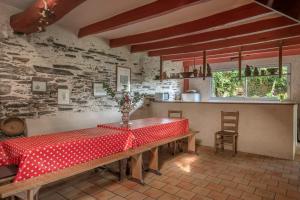 Charmante maison dans un ecrin de verdure a Rochefort en Terre