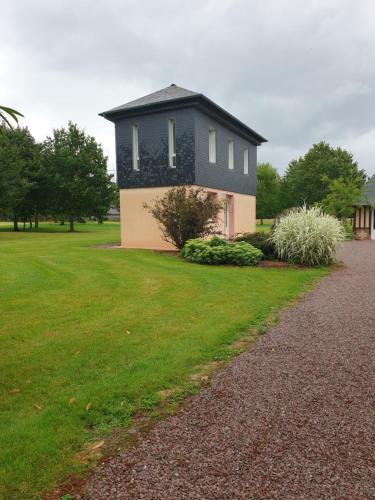 Charmante maison dans un parc de près de 3ha