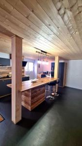 Maison de vacances Charmante maison de Bourg, dans les hauteurs Auvergnate ! 56 Rue Jean Amariton 63340 Nonette Auvergne