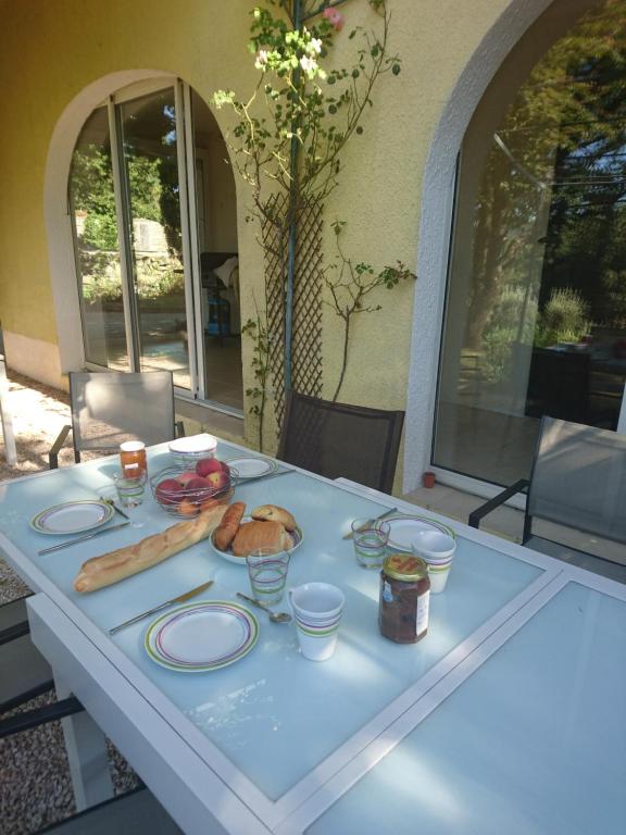 Charmante maison de plain pied avec 700m2 de jardin cloturé 17590 Saint-Clément-des-Baleines