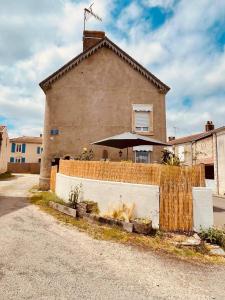charmante maison de village renovée