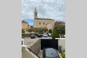 Maison de vacances Charmante maison face à l’église de CODOLET 6 Bis Rue Haute 30200 Codolet Languedoc-Roussillon