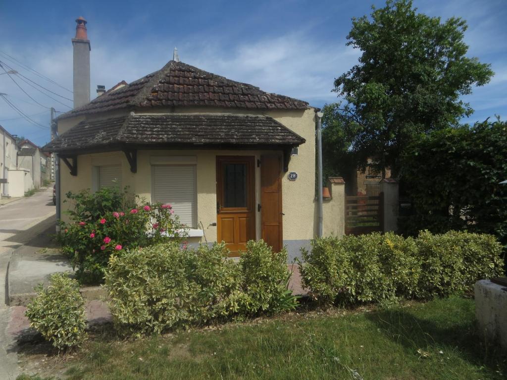 Charmante maison prés de Vézelay 28 Rue de Fraipont, 89270 Voutenay-sur-Cure