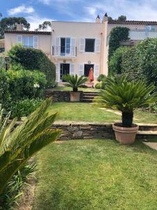 Maison de vacances Charmantes Haus im Golf Club Saint Tropez 4 Avenue Augusta 83580 Saint-Tropez Provence-Alpes-Côte d\'Azur