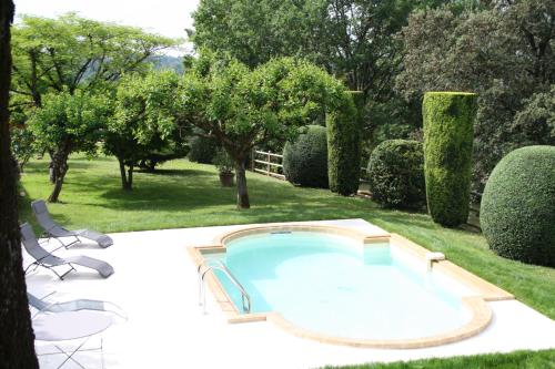 Charming cottage in Dordogne with swimming pool