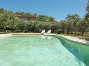 Maison de vacances Charming cottage with swimmingpool in a vineyard  34490 Autignac Languedoc-Roussillon