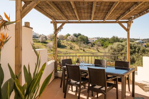 Charming Family Townhouse in Albufeira, Algarve