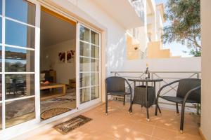 Charming Family Townhouse in Albufeira, Algarve
