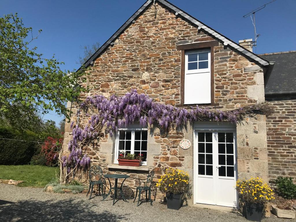 Maison de vacances Charming Gite in Brittany Les Vieilles Villes 22640 Plénée-Jugon