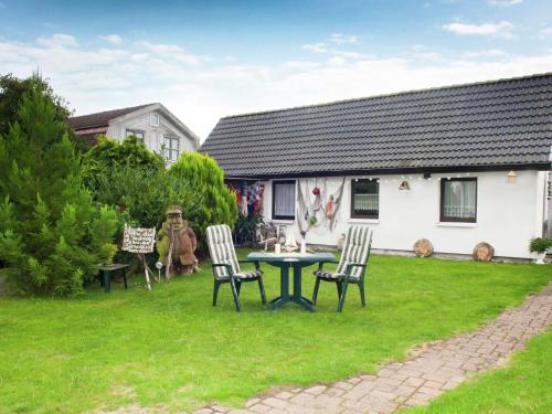 Charming Holiday Home in Kuhlungsborn with Terrace
