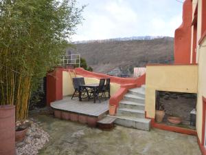 Charming Holiday Home in Neumagen Dhron near Moezel