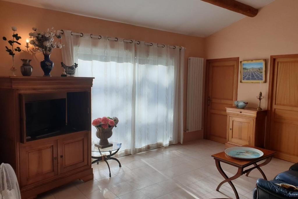 Maison de vacances Charming house near AVIGNON 5033, route de morieres 84000 Avignon