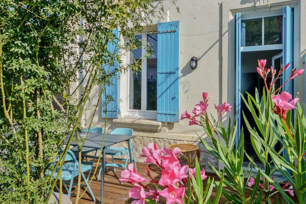 Maison de vacances Charming house with terrace and garden in Avignon - Welkeys 49 Avenue des Sources 84000 Avignon