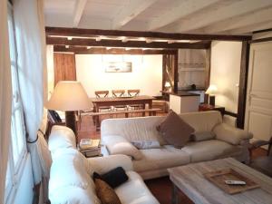 Charming, Norman country house with many highlights