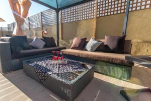 Charming town house just 500m from the marina and its well known typical market