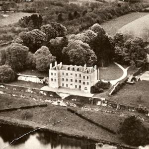 Maison de vacances Chateau de Vaux Château de Vaux 72130 Gesnes-le-Gandelin Pays de la Loire