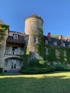 Maison de vacances Château du Raysse Le Passage du Raysse 24370 Cazoulès Midi-Pyrénées