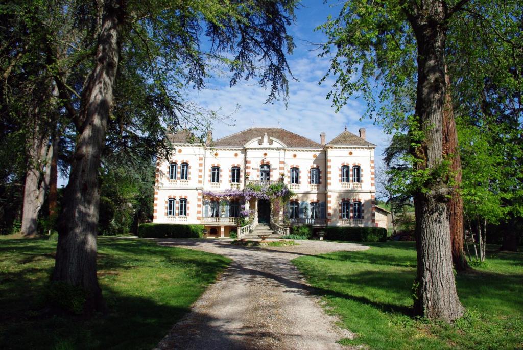 Maison de vacances Château Sainte Cécile Sainte Cécile d'Aves 8010 Chemin Toulze 81600 Gaillac