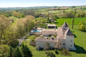 Chateau Secretary