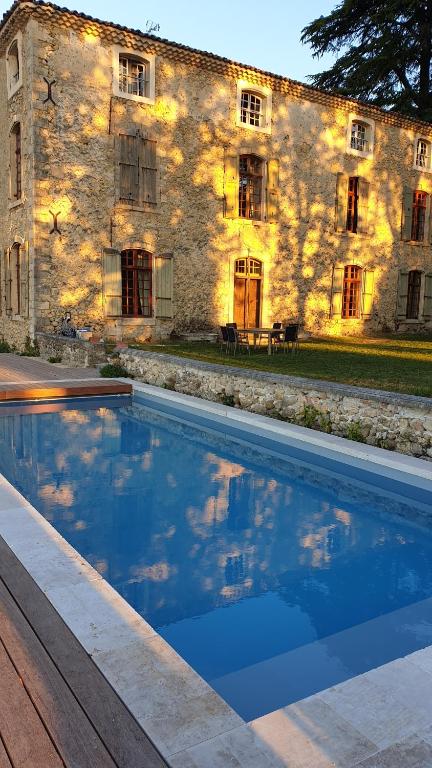 Châtellenie d Ardennes 85200 Fontenay-le-Comte