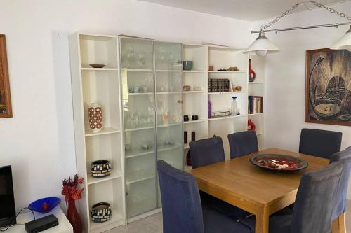 Cheerful 3-bedroom residential home